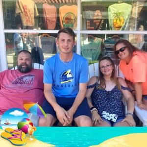 Meet your Posher, Amy